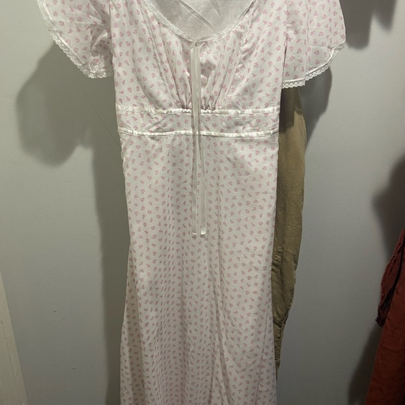 Never worn - Small Tayma Martins Abigail Dress - Pink Rosebuds - Retail $435 - Picture 8 of 11